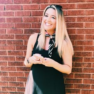 Meet your Posher, Raquel